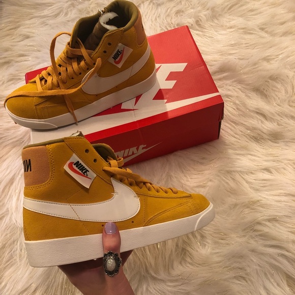 Brand new yellow nike blazers 💖 - Picture 1 of 5